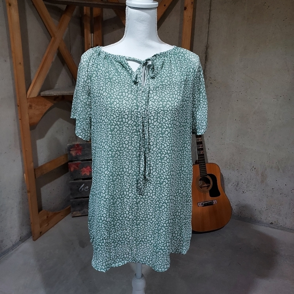 Womans shirt L